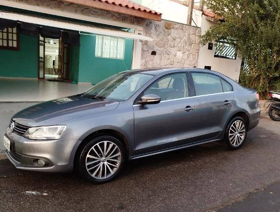 VOLKSWAGEN JETTA 2.0 TSI HIGHLINE 200CV GASOLINA 4P TIPTRONIC
